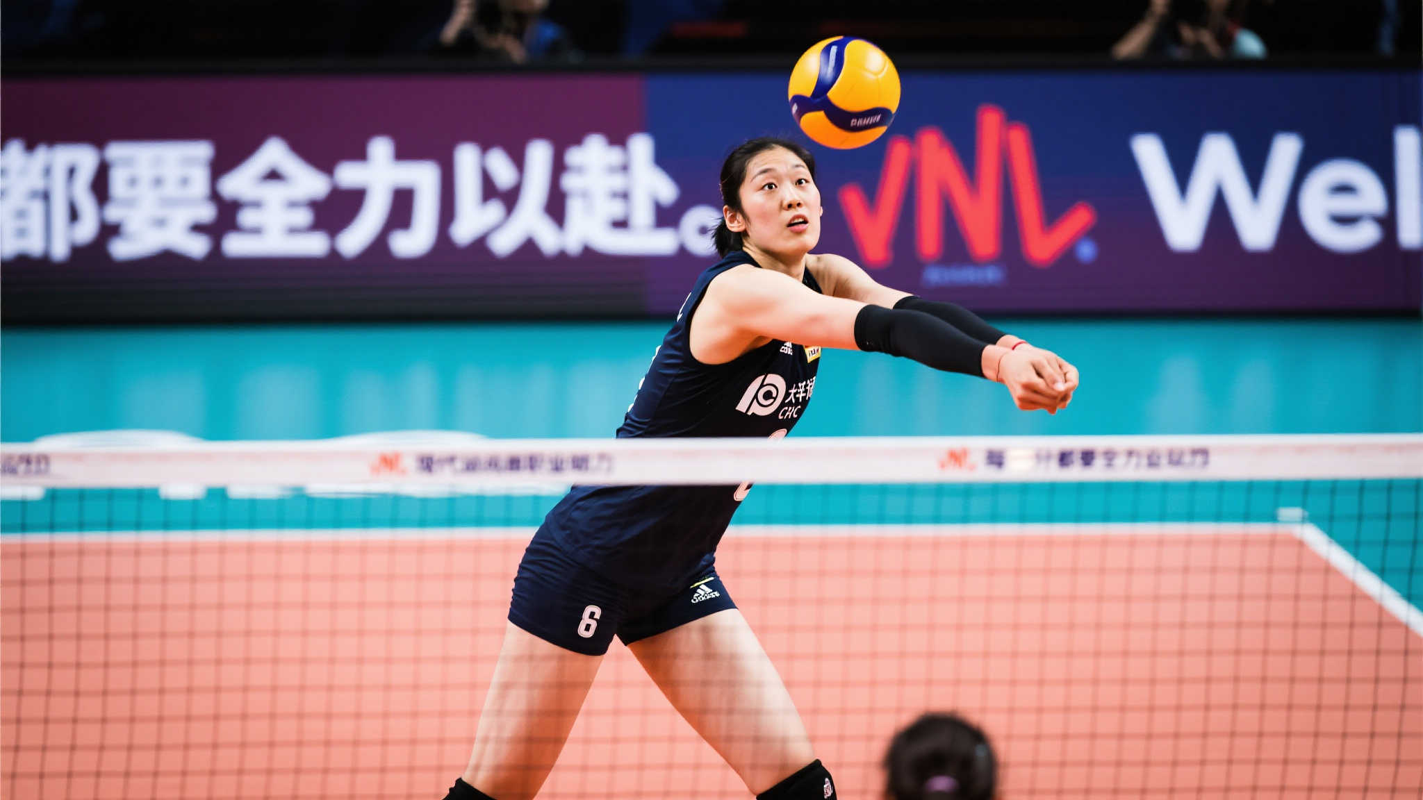 朱婷：新世纪球坛传奇，缔造前所未有辉煌战绩